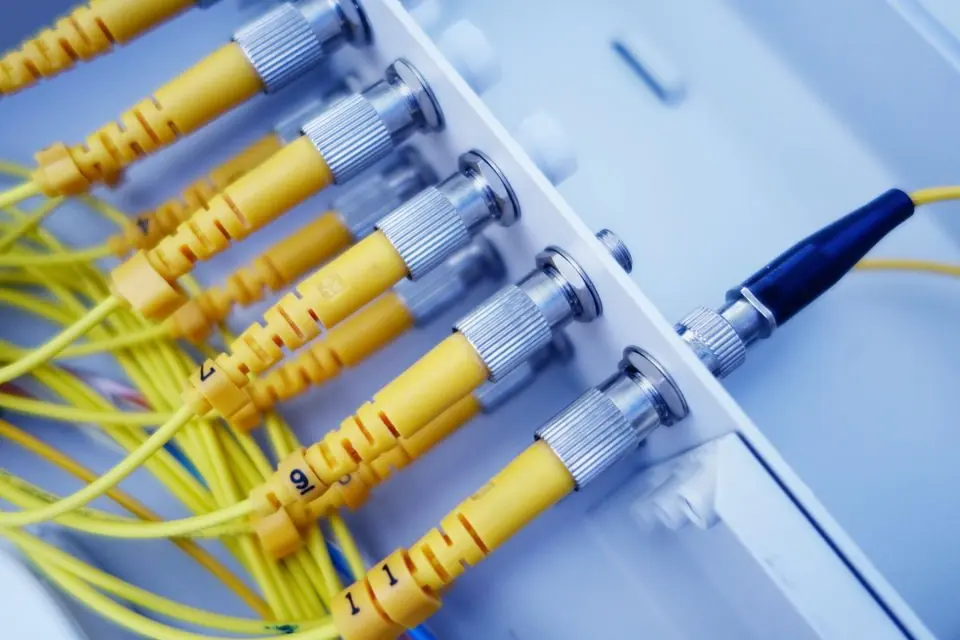 High-Speed Fiber Optic Network Connections